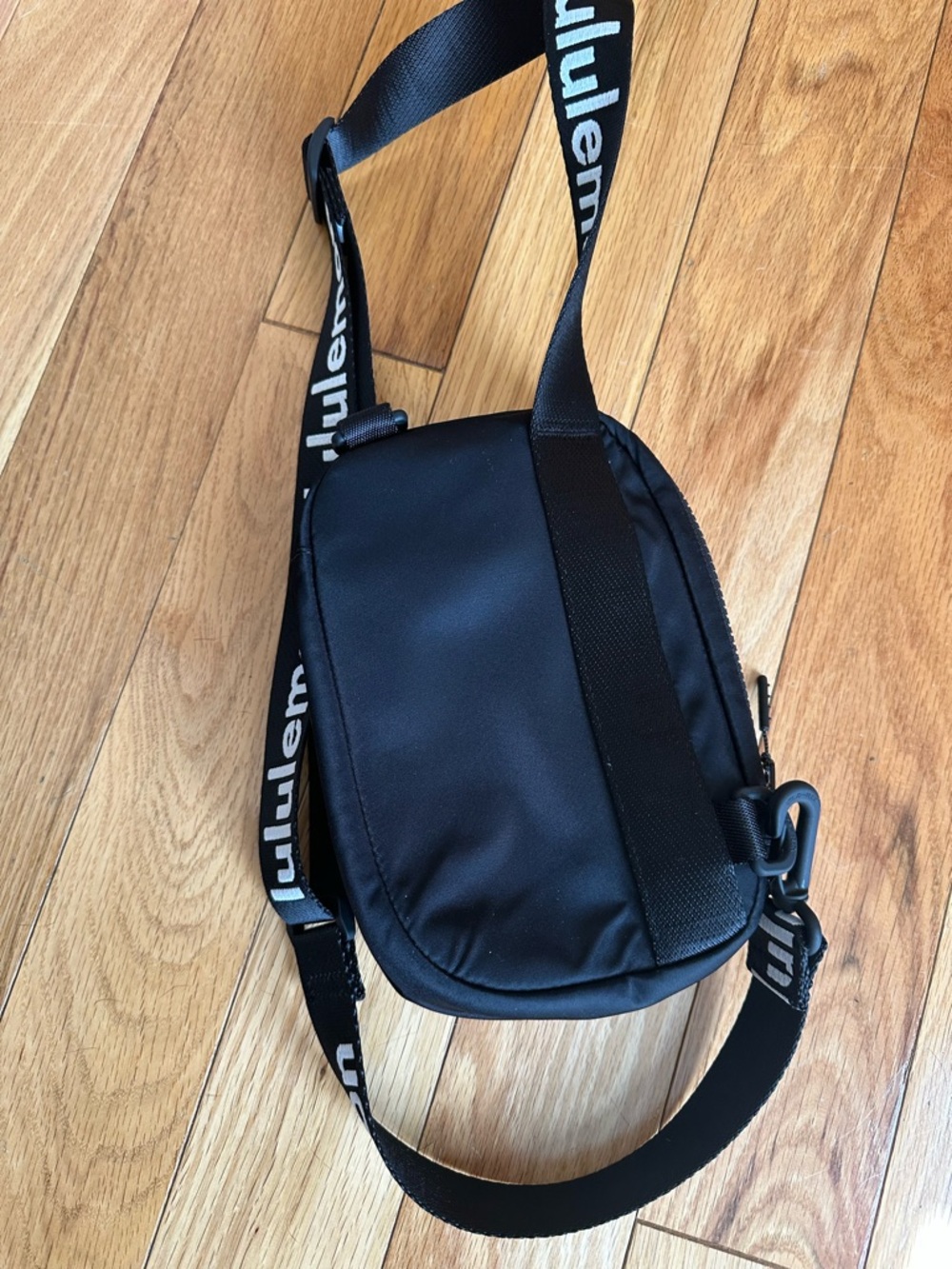 lululemon athletica Black Mini Crossbody Bag - Picture 3 of 5